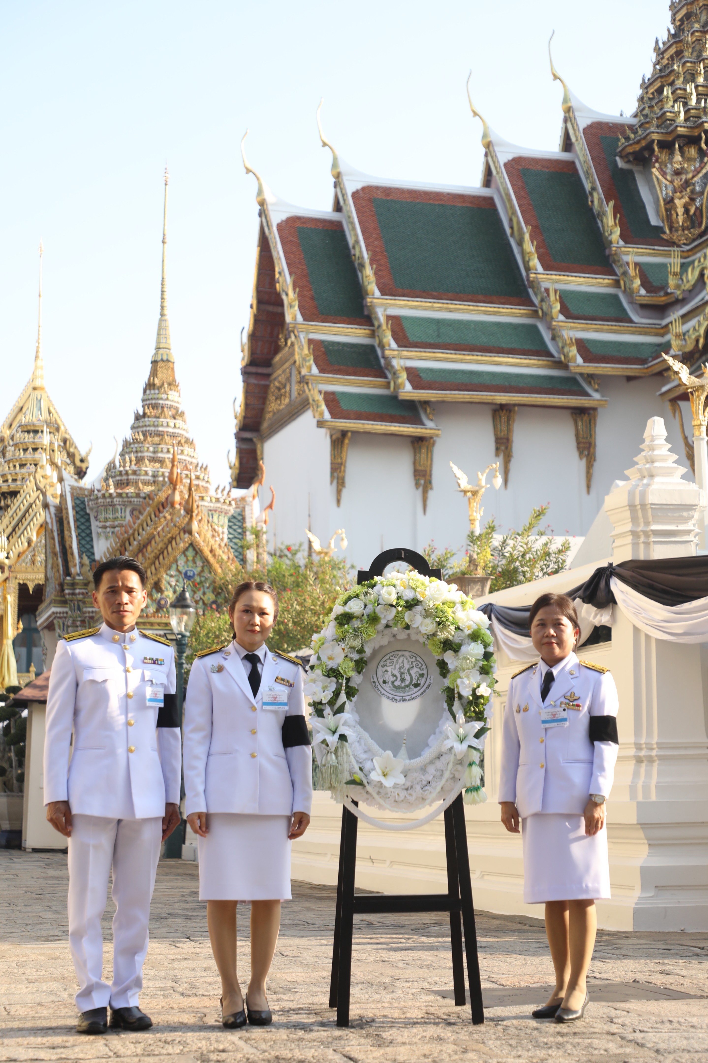 title - สำนักงานการปฏิรูปที่ดินเพื่อเกษตรกรรม รับพระราชทานพระบรมราชานุญาตให้ร่วมเป็นเจ้าภาพบำเพ็ญกุศลถวายพระบรมศพ สมเด็จพระนางเจ้าสิริกิติ์ พระบรมราชินีนาถ พระบรมราชชนนีพันปีหลวง